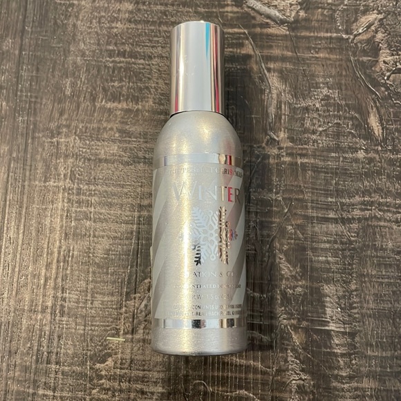 Bath and Body Works the Perfect Christmas Winter Room Spray. New, unused. - Picture 1 of 4